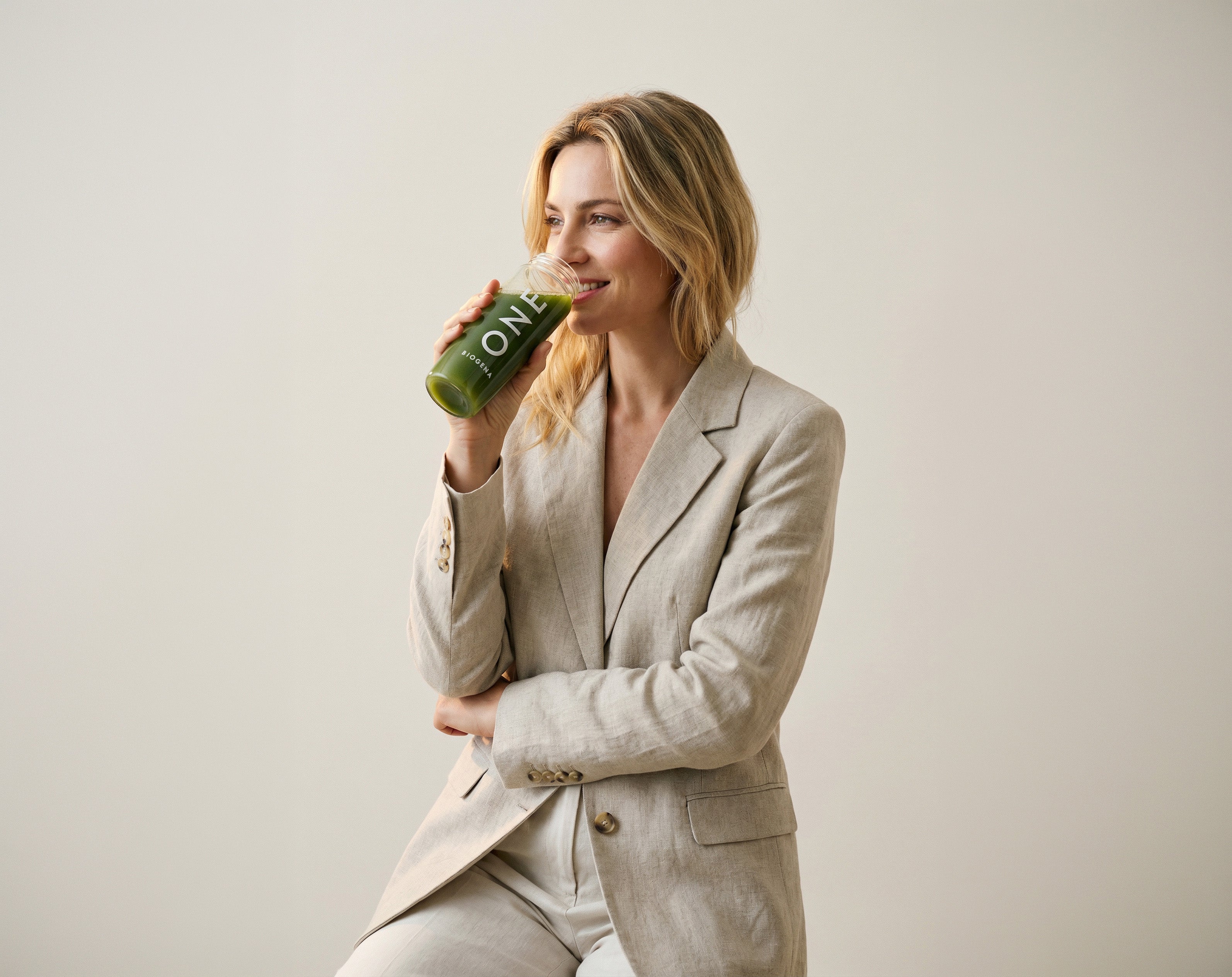 BIOGENA ONE is your premium All-in-ONE Supplement Drink
– BIOGENA ONE EU